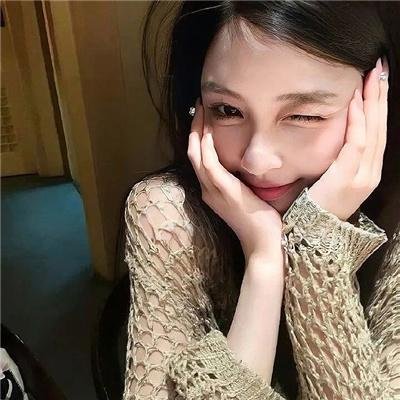 夜晚的水母不会游泳